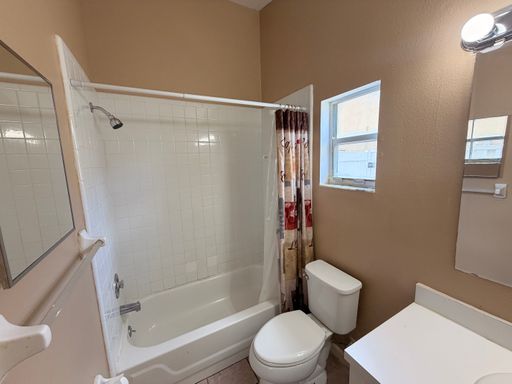 Listing photo thumbnail