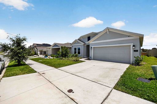 281 Piave Street , Haines City, FL 33844