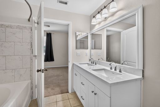 Listing photo thumbnail