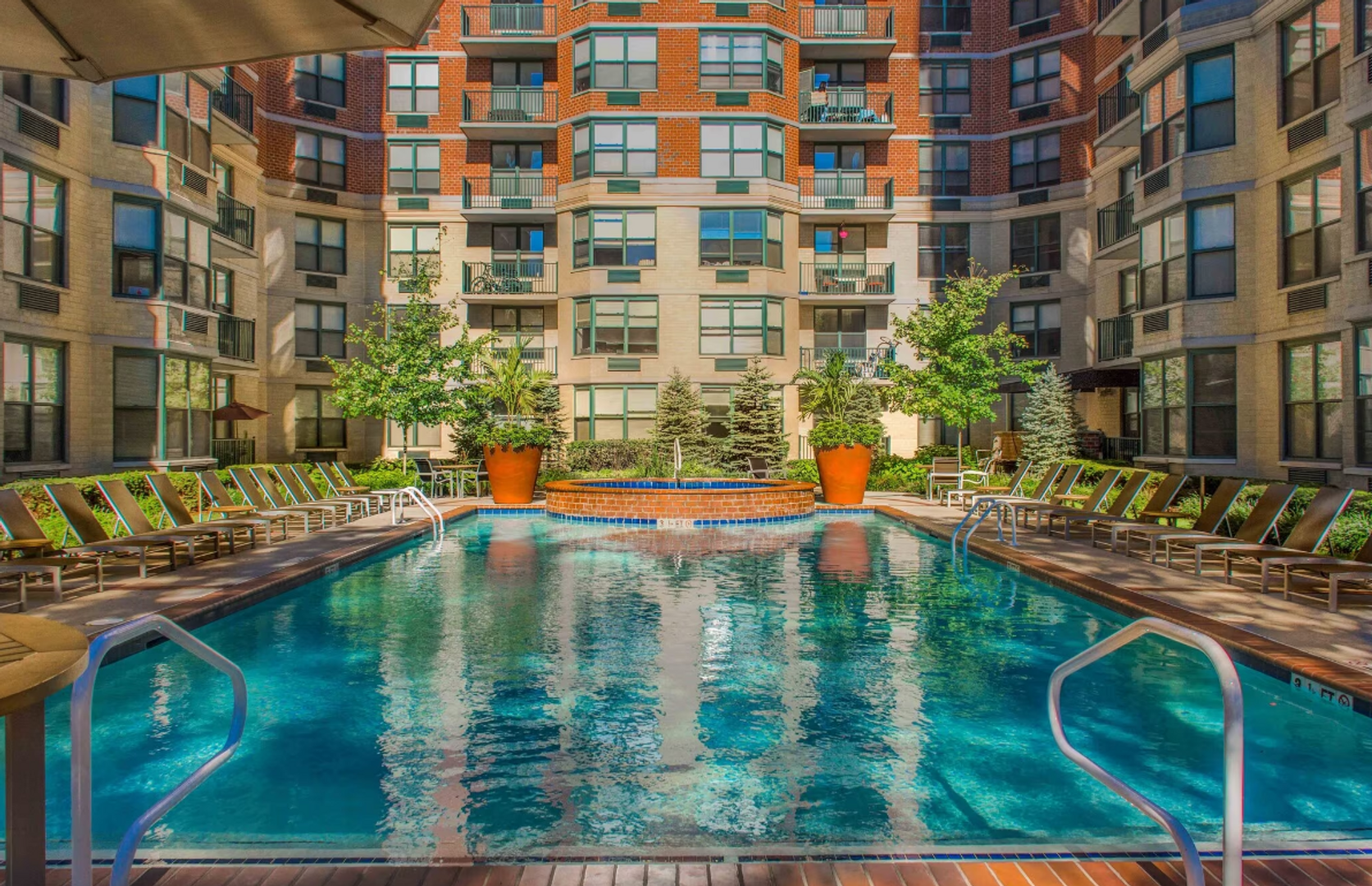 West New York Apartment: 24 Avenue at Port