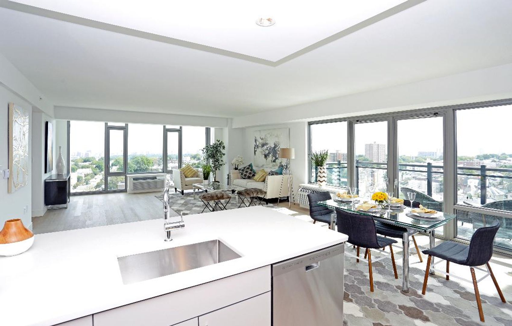 Cliffside Park Apartment: 691 Anderson Avenue