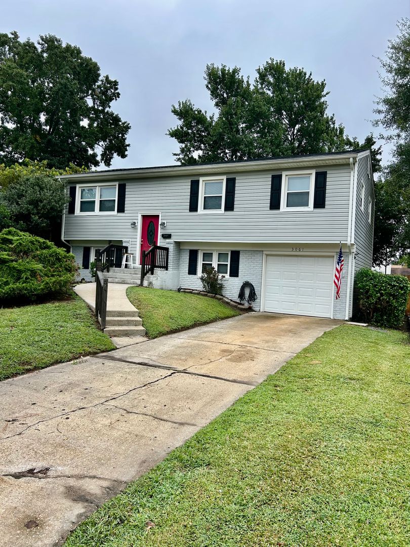 Virginia Beach House: 3061 Ole Towne Lane
