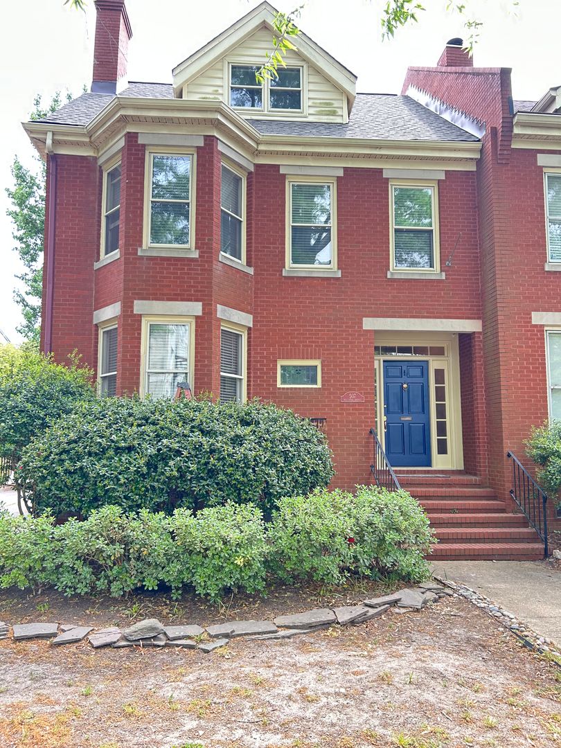 Norfolk House: 507 Westover Ave
