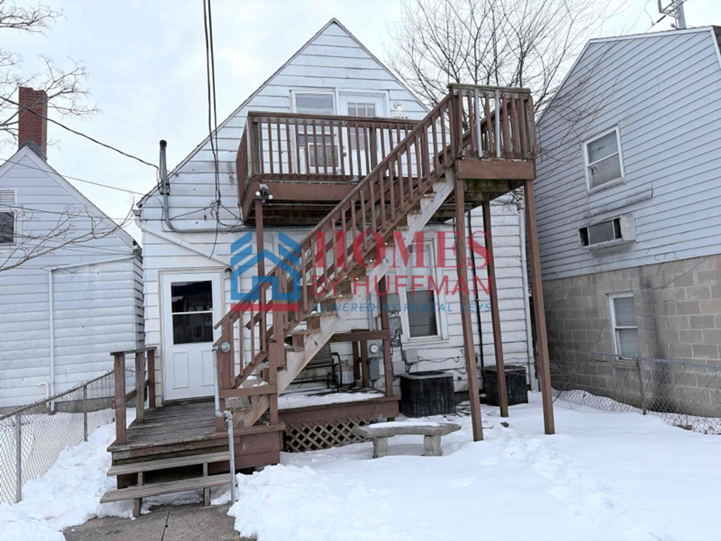 Evansville Apartment: 202 East Missouri Street