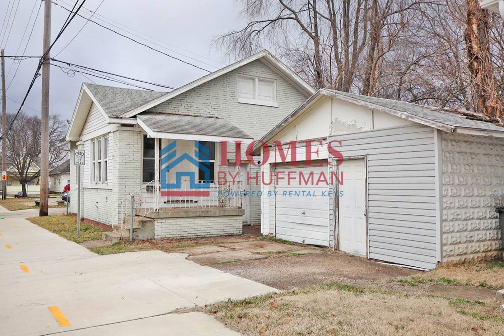 Evansville House: 868 East Walnut Street