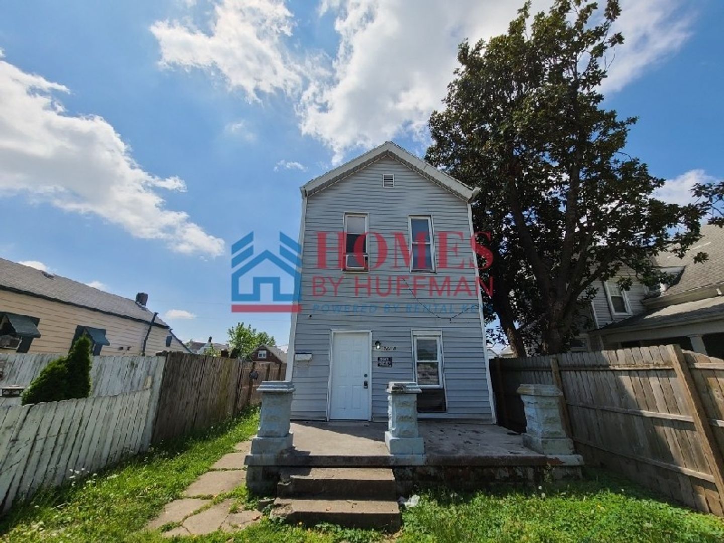 Evansville Apartment: 920 West Columbia Street