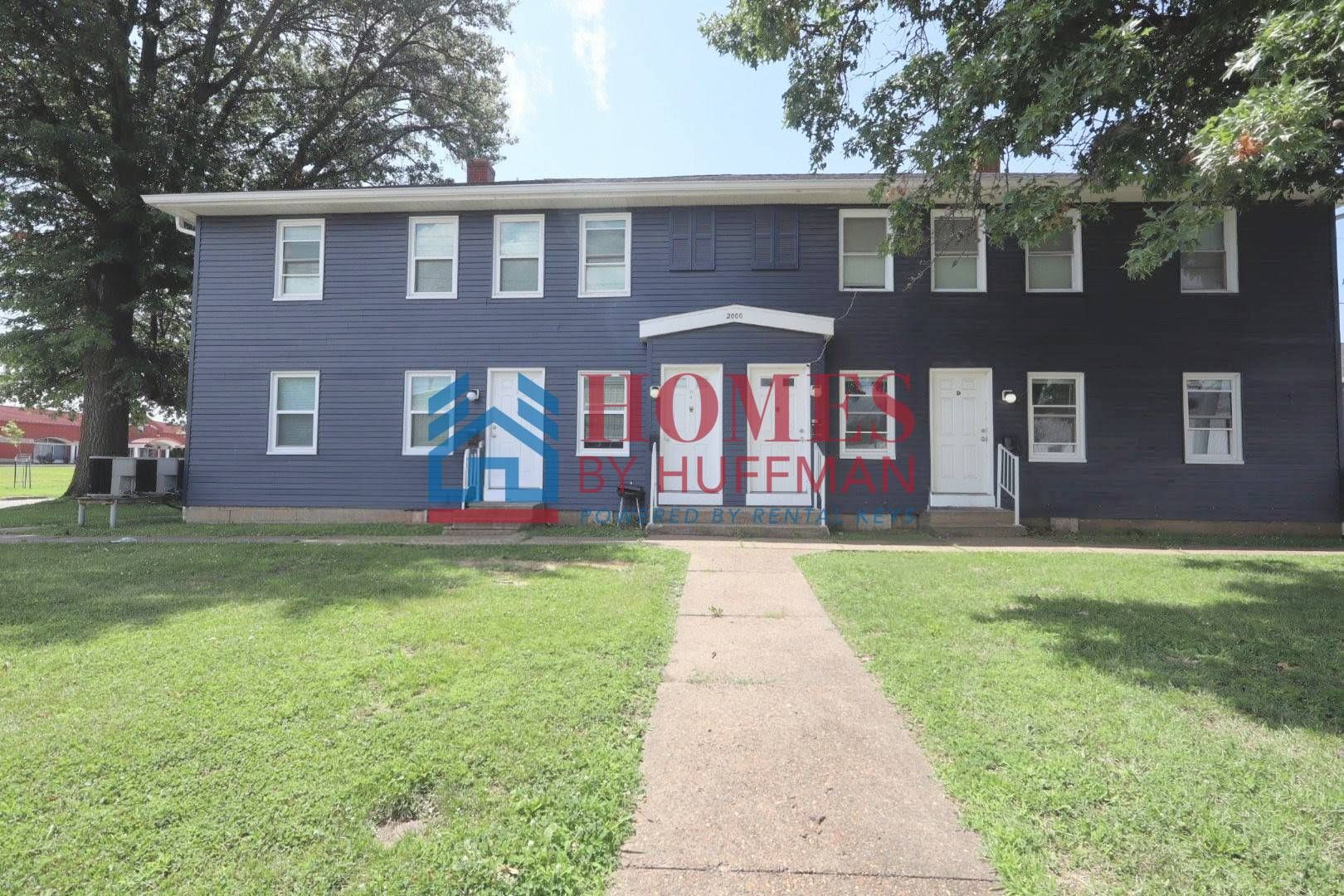 Evansville Apartment: 2025 West Columbia Street
