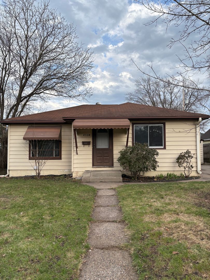 Crystal House: 4534 Zane Ave N