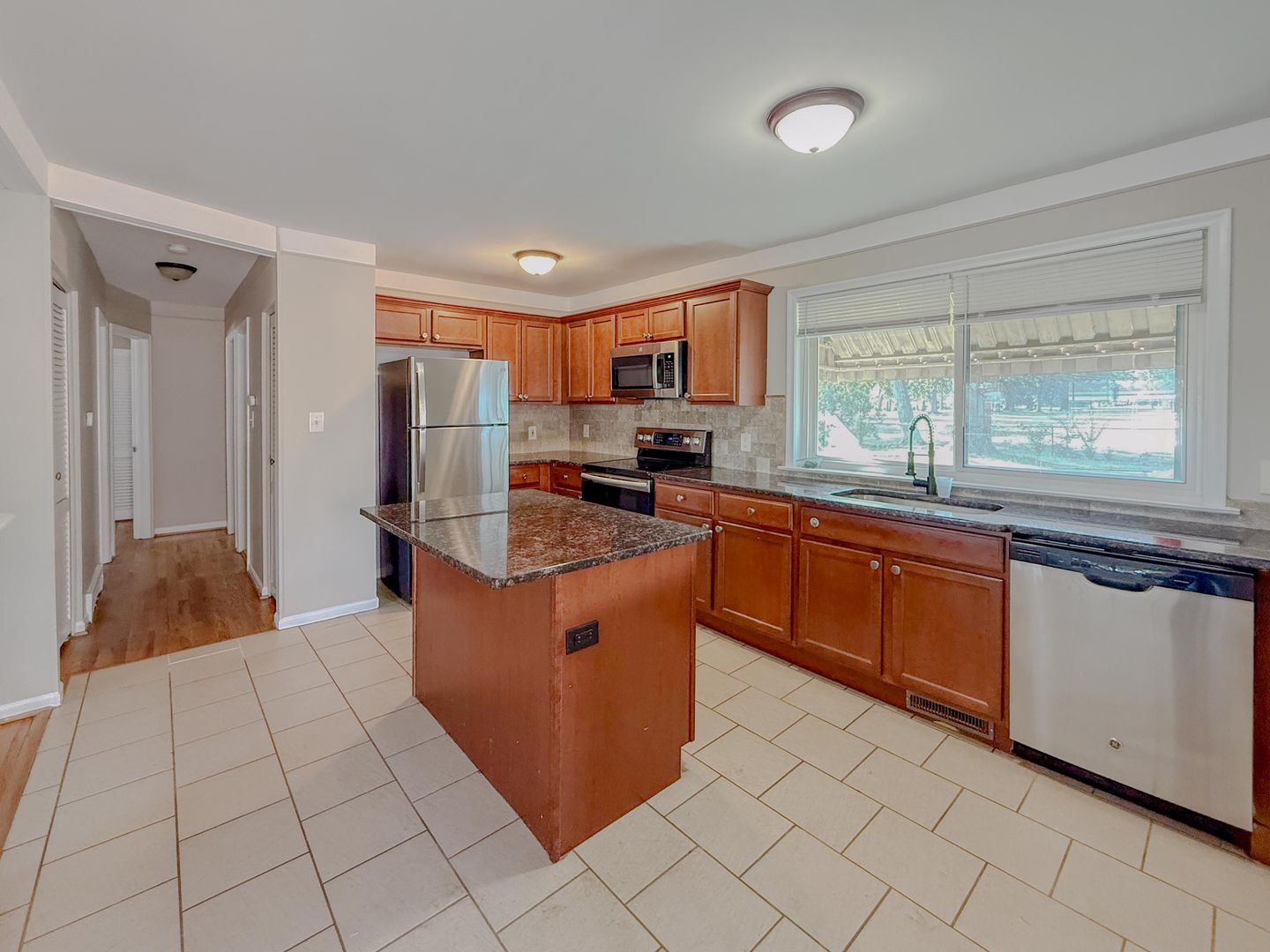 34227 Florence St 3 of 12