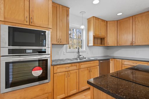 5816 SW Bay Shore Dr, Suttons Bay, MI 49682
