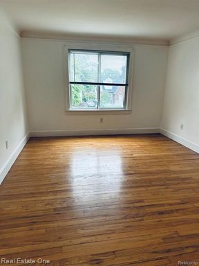 122 W Houstonia Avenue unit B, Royal Oak, MI 48073
