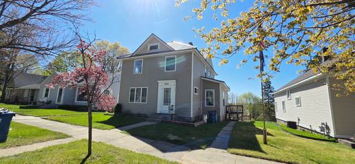 430 E Bremer , #2, Cadillac, MI 49690