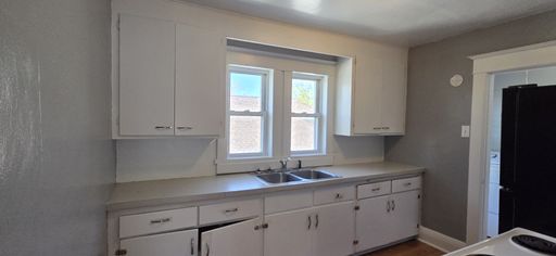 430 E Bremer , #2, Cadillac, MI 49690