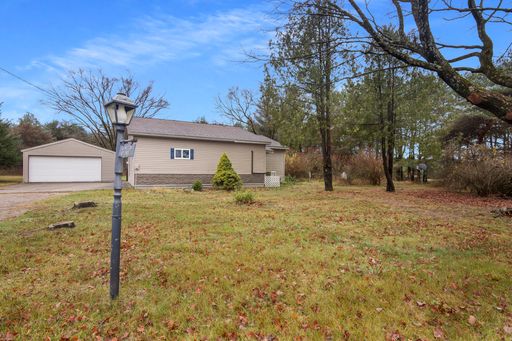 6267 W 16 Rd., Mesick, MI 49668