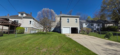 430 E Bremer , #2, Cadillac, MI 49690