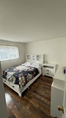 7457 Harrison St, Westland, MI 48185
