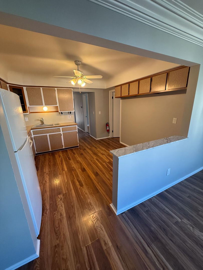 931 3rd Street 2 of 12