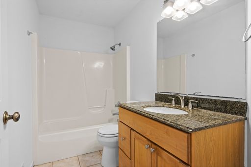 5816 SW Bay Shore Dr, Suttons Bay, MI 49682