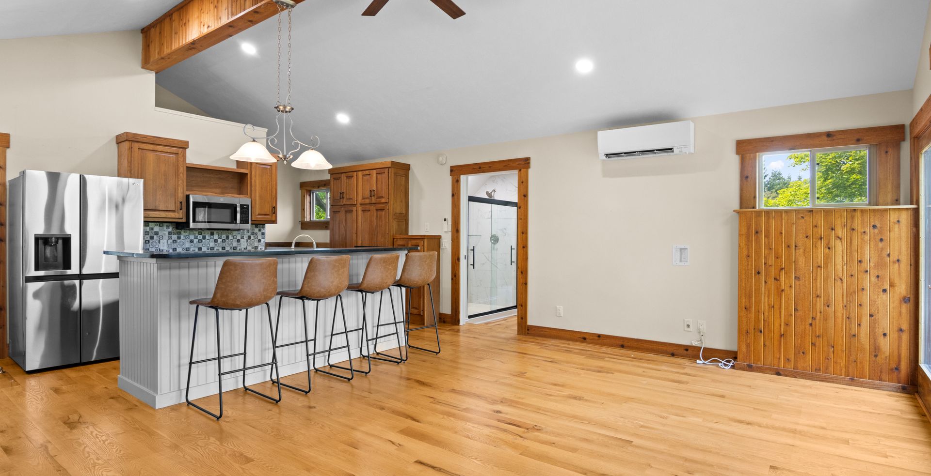 Traverse City House: 385 Neuman Street