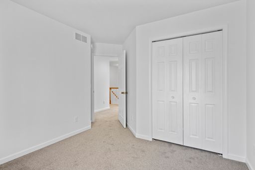 5816 SW Bay Shore Dr, Suttons Bay, MI 49682