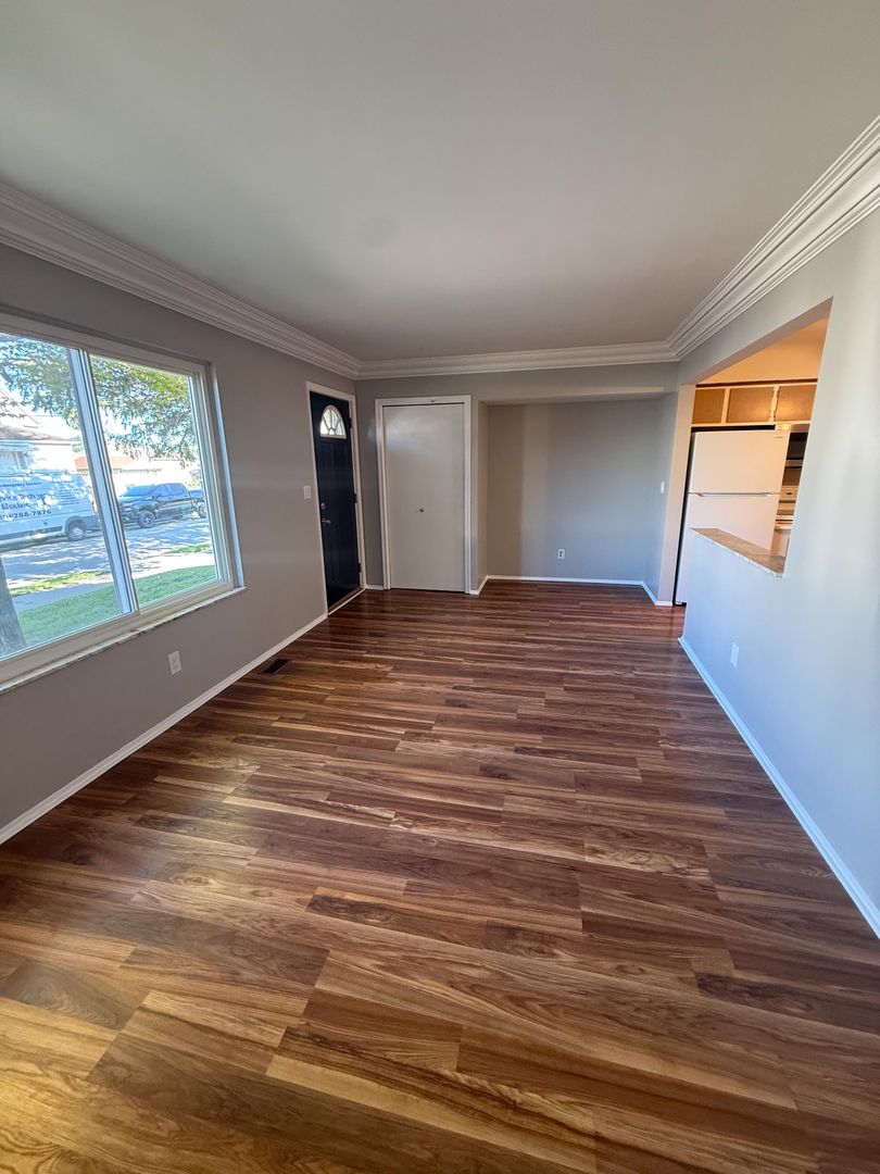 931 3rd Street 5 of 12