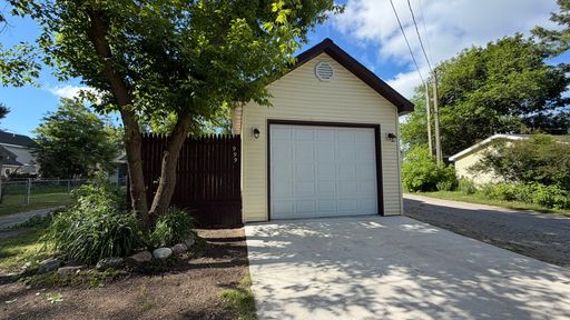 999 E Front St, Traverse City, MI 49686
