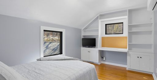 7320 Peninsula Drive - unit, Traverse City, MI 49686
