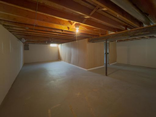 11575 Lynhurst Drive, Washington, MI 48094