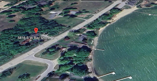 5816 SW Bay Shore Dr, Suttons Bay, MI 49682