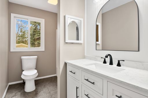 3463 Blackwood Dr, Traverse City, MI 49686