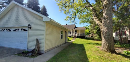 210 W. 16th Street, Traverse City, MI 49684