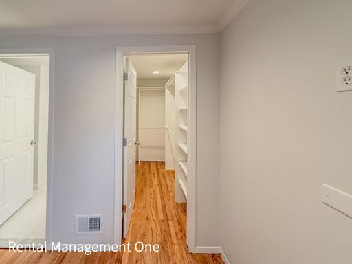 5604 Haymeadow Drive, West Bloomfield, MI 48322