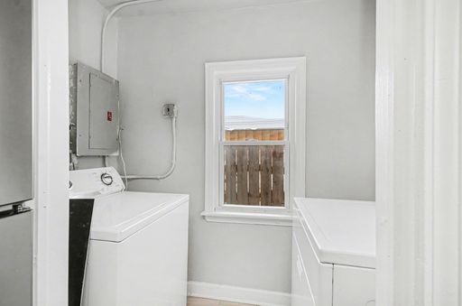 20801 Elroy, Warren, MI 48089