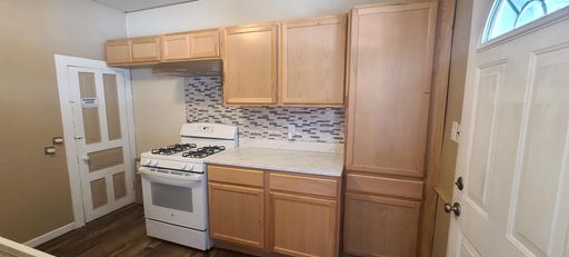 403 W Washington St. - Unit 2, Howell, MI 48843
