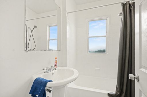 20801 Elroy, Warren, MI 48089