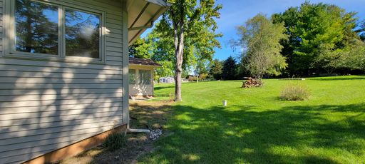 8892 Sunset West, Traverse City, MI 49686