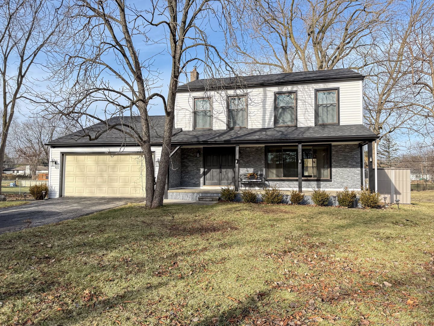 Troy House: 174 Lange Drive