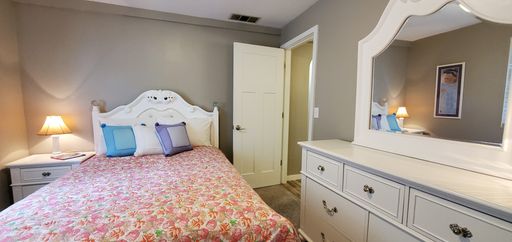 6260 Cedarmere (Unicorn House), Traverse City, MI 49686
