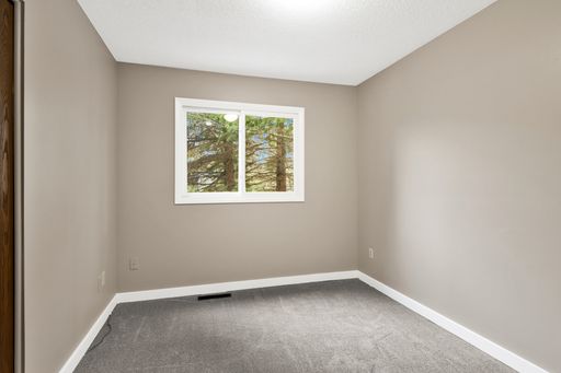 3463 Blackwood Dr, Traverse City, MI 49686