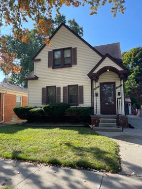 2 Bedroom 1 Bathroom Multi-Family Home in Allen Park- 1st Floor Flat – photo 1