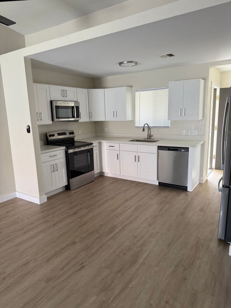 Phoenix Townhome: 3046 N 24th Drive