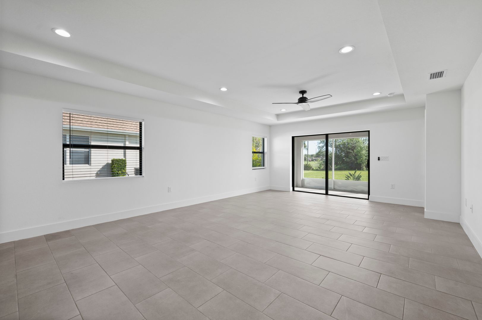 1392 San Cristobal 6 of 12