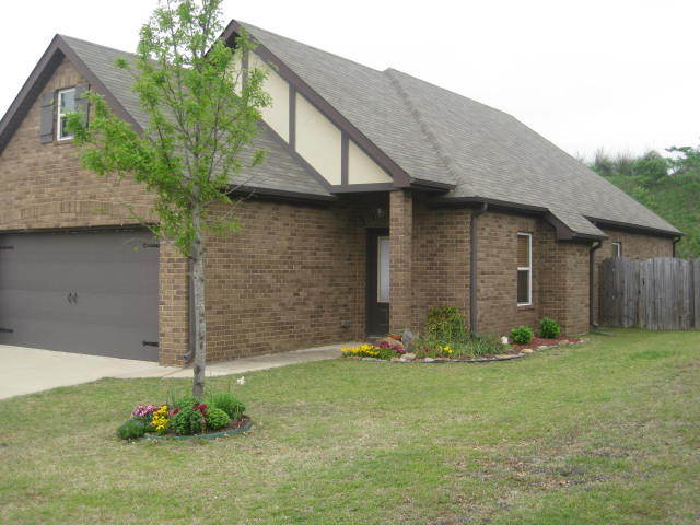 Birmingham House: 222 Oxmoor Place