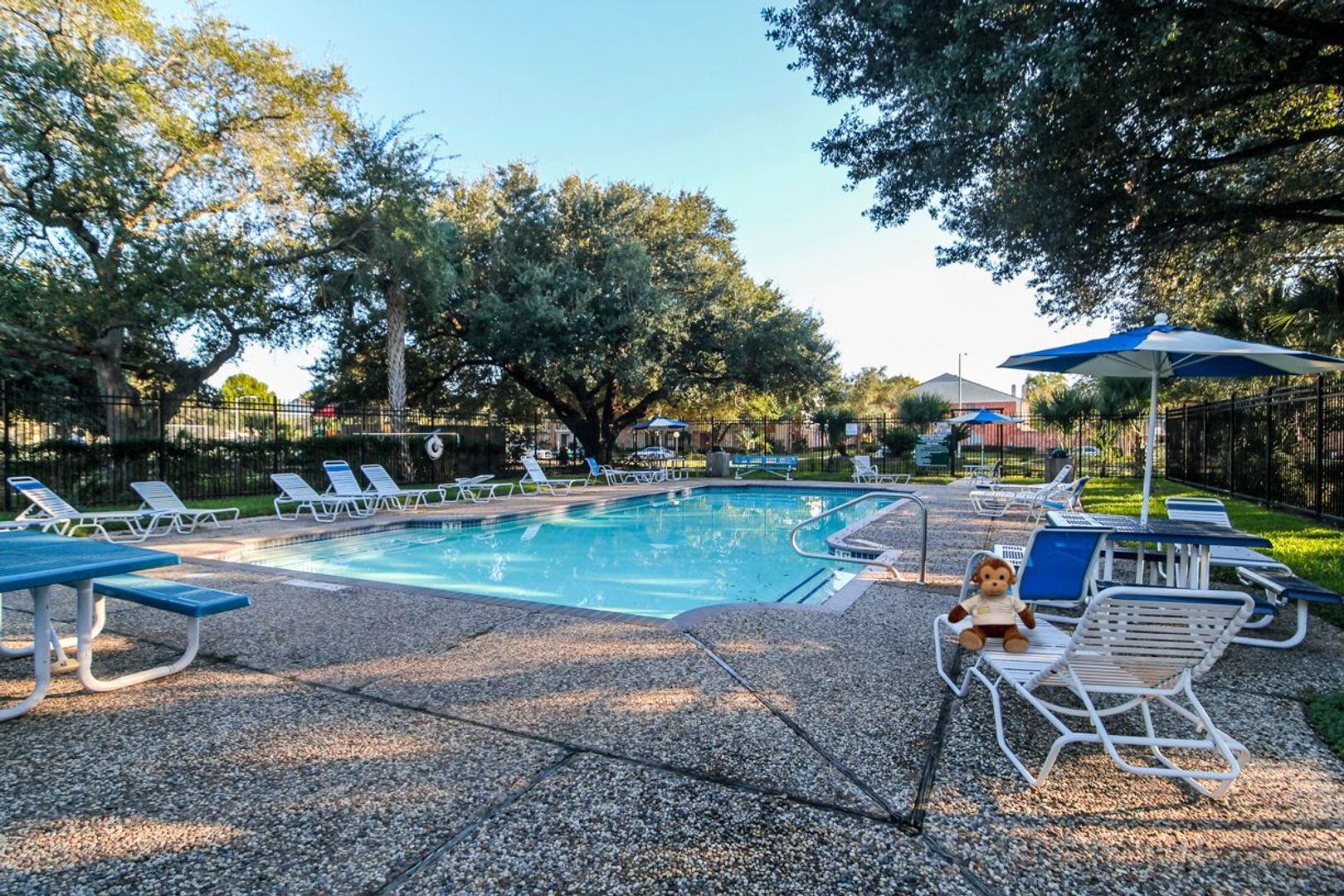 Houston House: 14209 Lost Meadow Ln