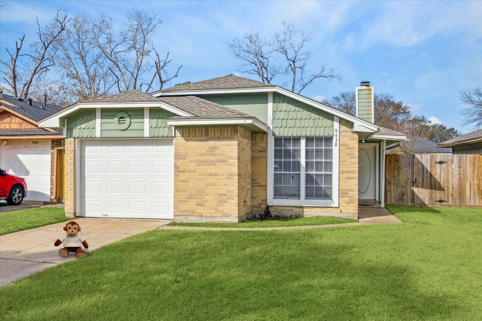 Houston House: 9438 Rippling Fields Dr