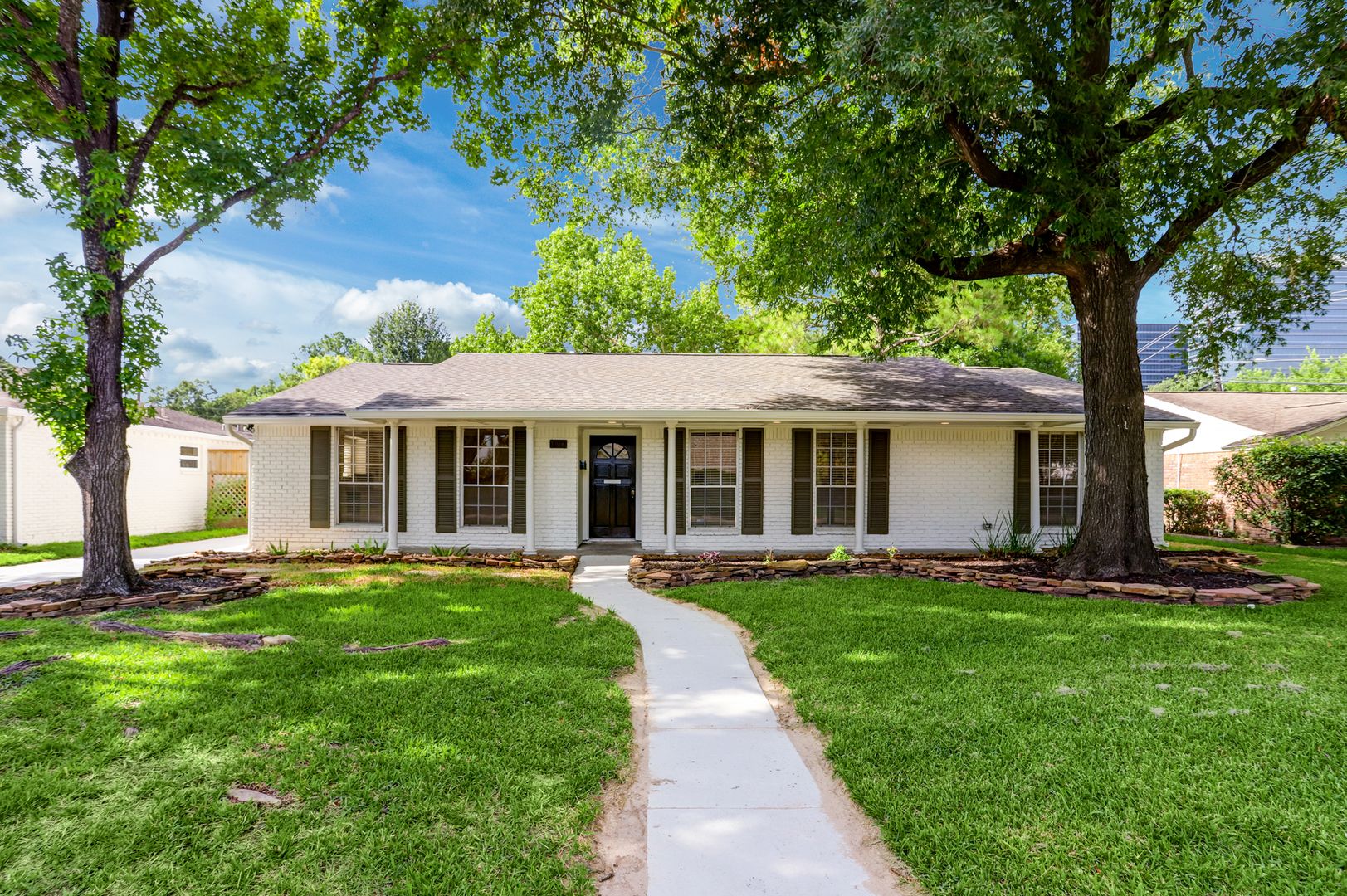 Houston House: 10606 Wickersham Ln