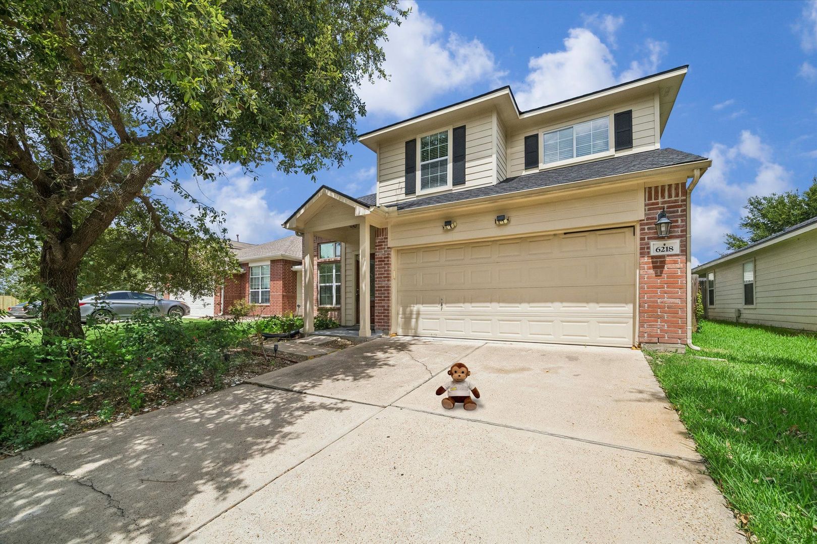 Crosby House: 6218 Lovage Ave