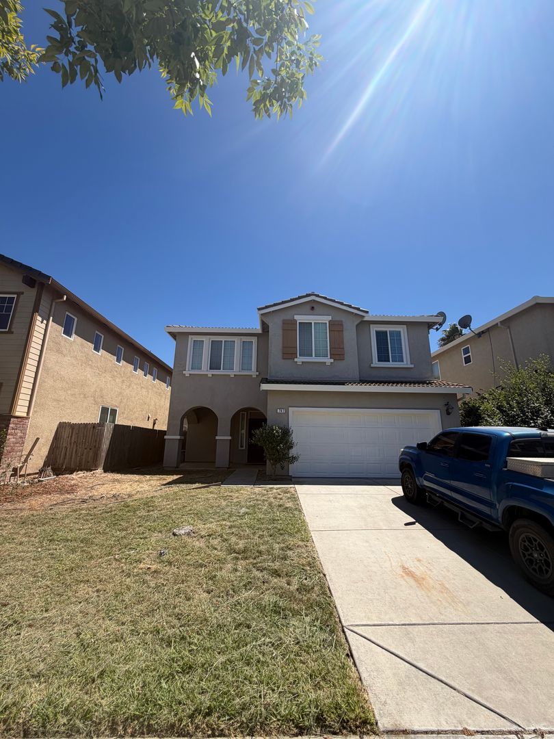 Merced House: 702 Chandon Drive