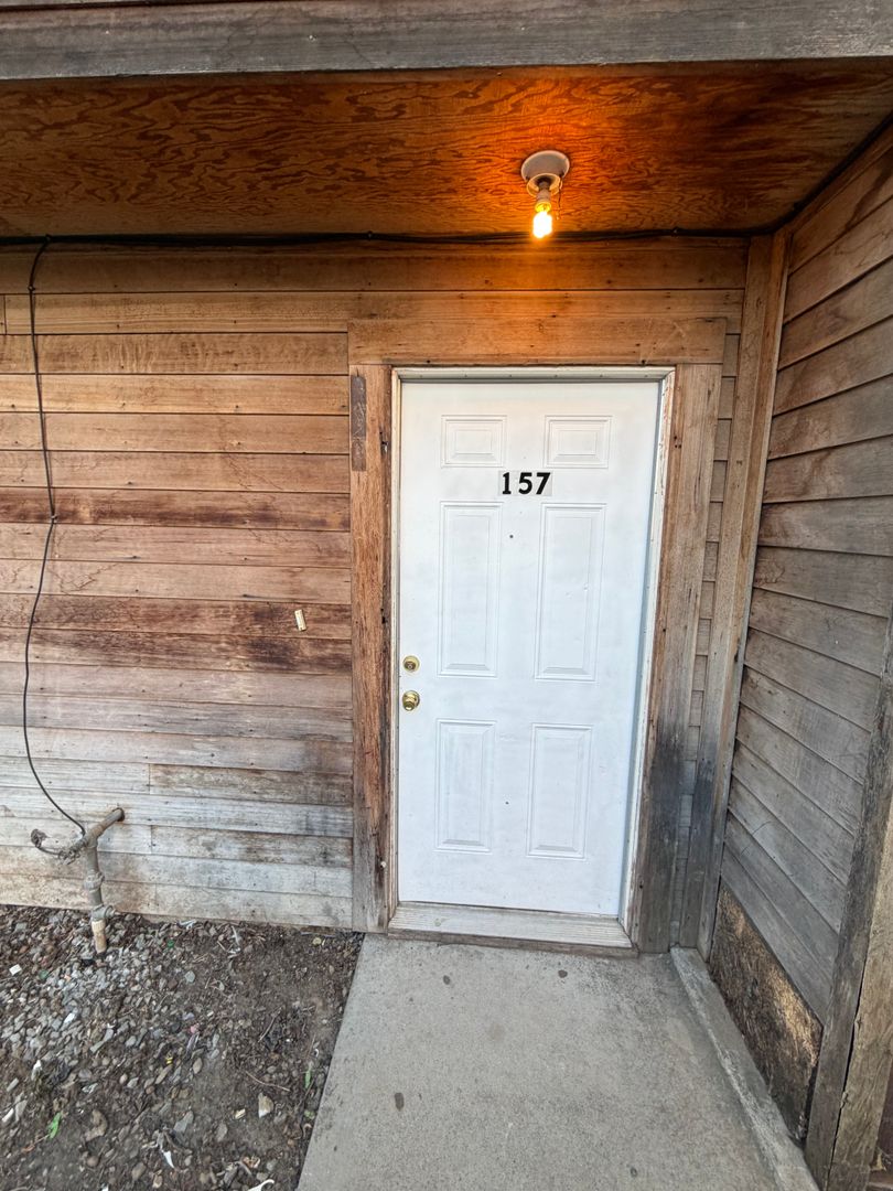 Merced Apartment: 155-161 W. 19th Street