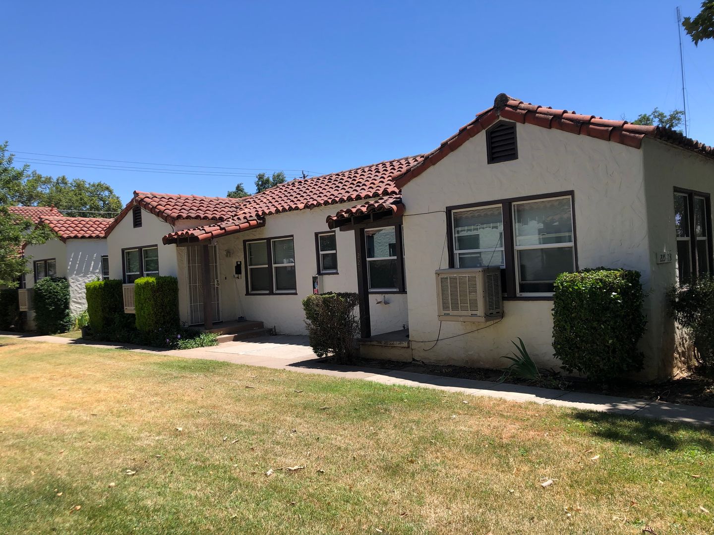 Merced Apartment: 225-239 W. 19th Street